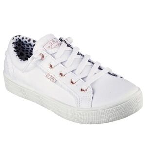 BOBS B Extra Cute -
2Cute4U slip on sneakers in white.
NWOT
